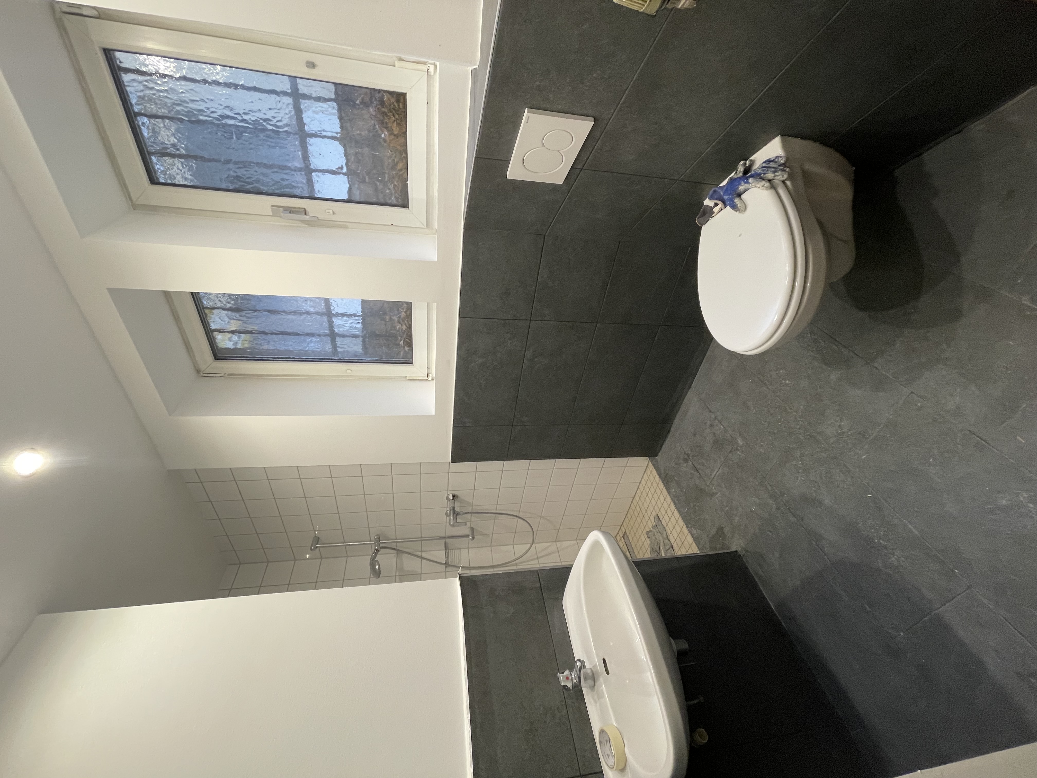 Villa KRAVE bathroom